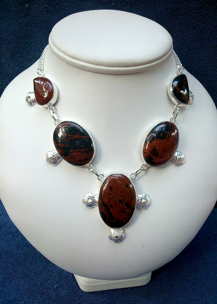 mahagóni obszidián