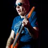 joe_satriani_p2010_38