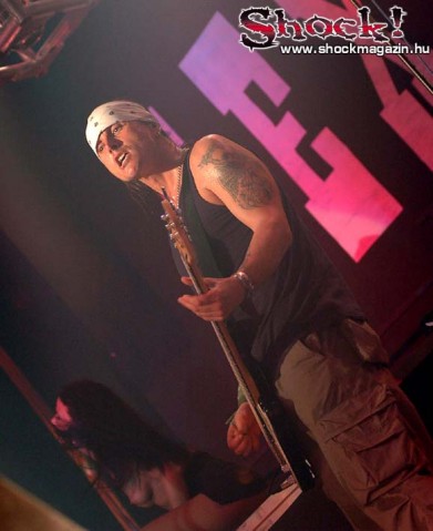 sex_action_p2005_118