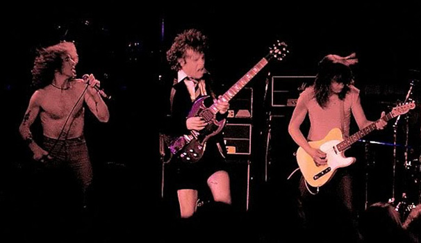 1122acdc02