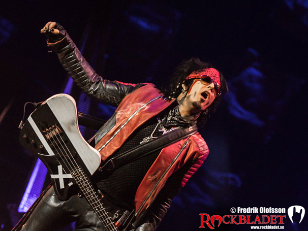 motley_crue_k2015_08